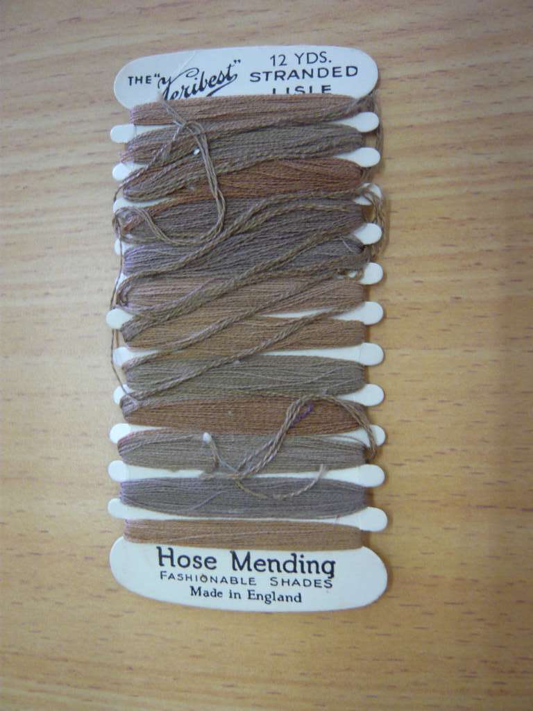 Hose mending thread