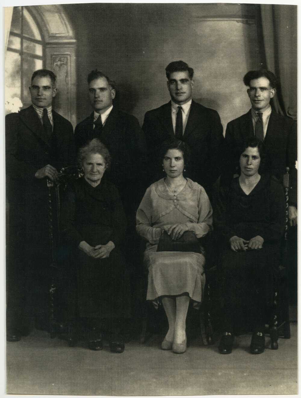 Group portrait of the Belcastro family