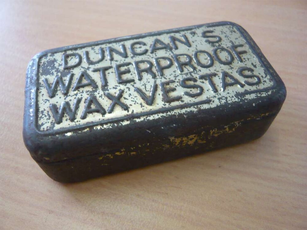 Duncan's waterproof wax vestas tin