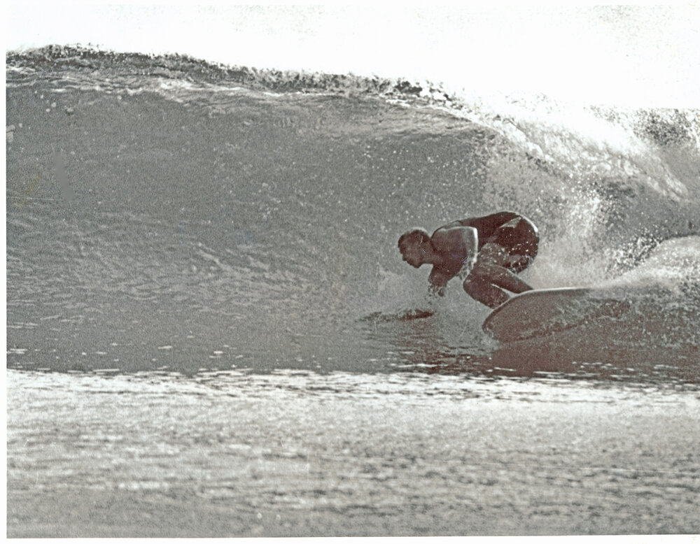 Steve Coburn surfing Contacio