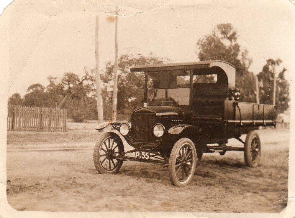 Arbuckle family's Ford T truck