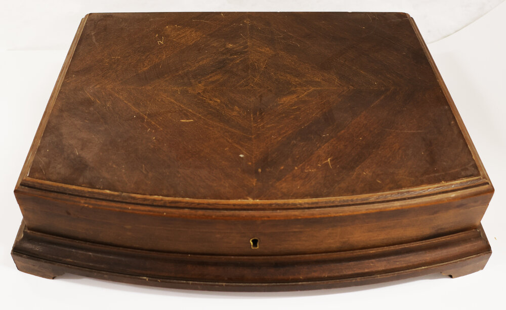 Wooden cutlery box