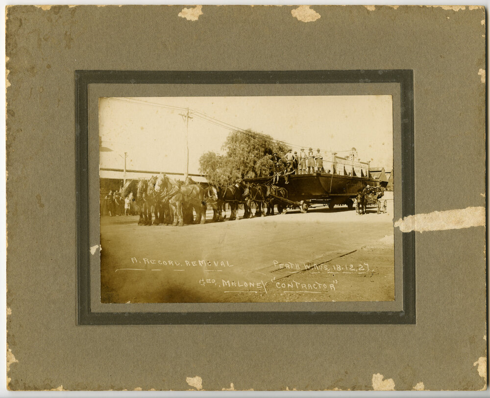 A record removal of a barge with horses