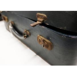 Travelling case used during WWII