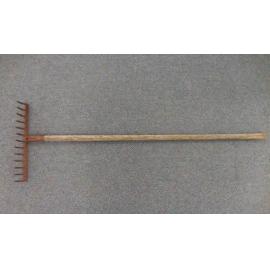 Market garden rake
