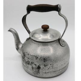 Aluminium stovetop kettle