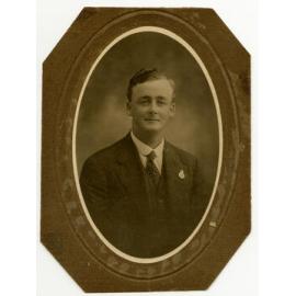 Portrait of Frank Mettam