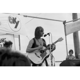 Rock star Russell Morris at Surfin safari