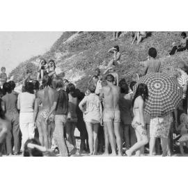 Pop music at the Surfin safari event