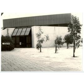 Side view Karrinyup library