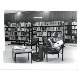 Reader in Karrinyup library