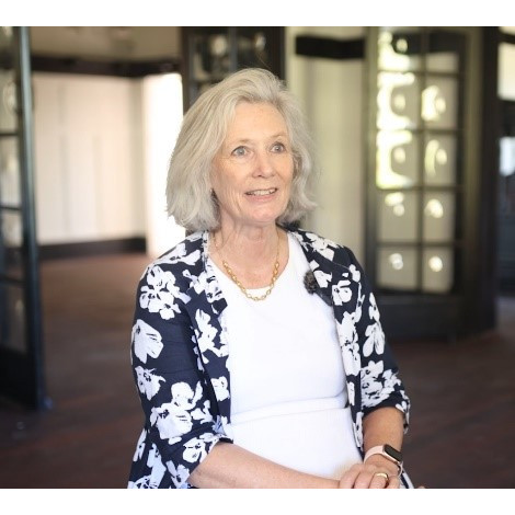 Diane Summers