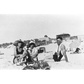 Beachgoers at Scarborough Beach c1930