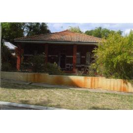 Residence of John and Hilda Sundercombe at 28 Park Road, Mt Lawley