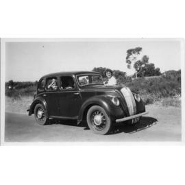 Rae, Ronald and Ron James on Banksia Street, Joondanna c1953