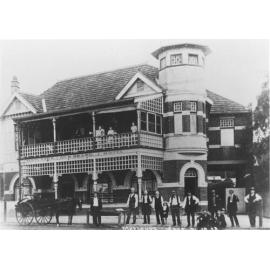 Peninsular Hotel in Maylands 1923