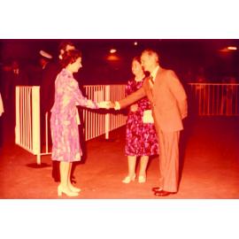 Maud and Don Thomas meet the Queen