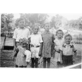 Maddox family and friends at Balga property