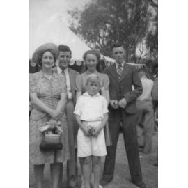 Hilda and Jack Thompson with children at Osborne Park Show
