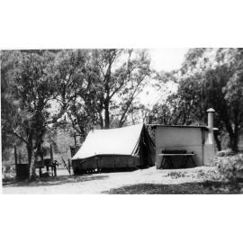 Helen Priestley and Dorothy Snow at Chookery Nook Poultry Farm, Karrinyup