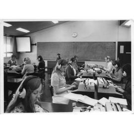Balga TAFE students in typewriting class