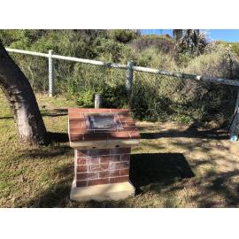 Catherine Rhys Hearse memorial plaque 