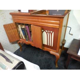Gramophone cabinet
