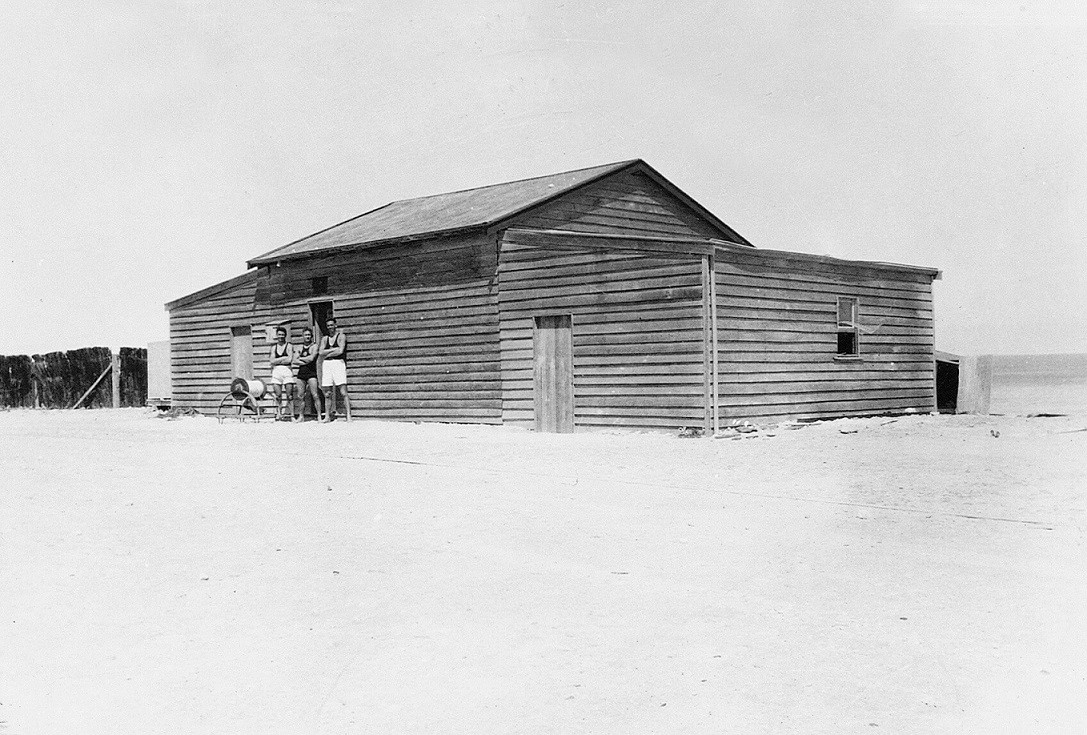 First club room 1930, courtesy SSLSC 